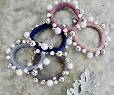 hårsnoddar med pärlor