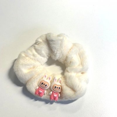 Labubu Scrunchie - best friend vit