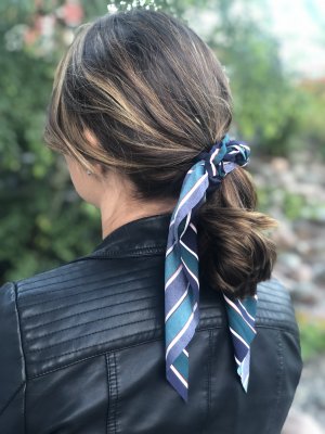 Scrunchie sjal - marin/röd